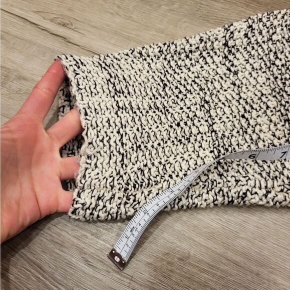 Knit poncho sweater - Picture 4 of 8